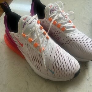 Nike Air Max 270 size 8.5 no box